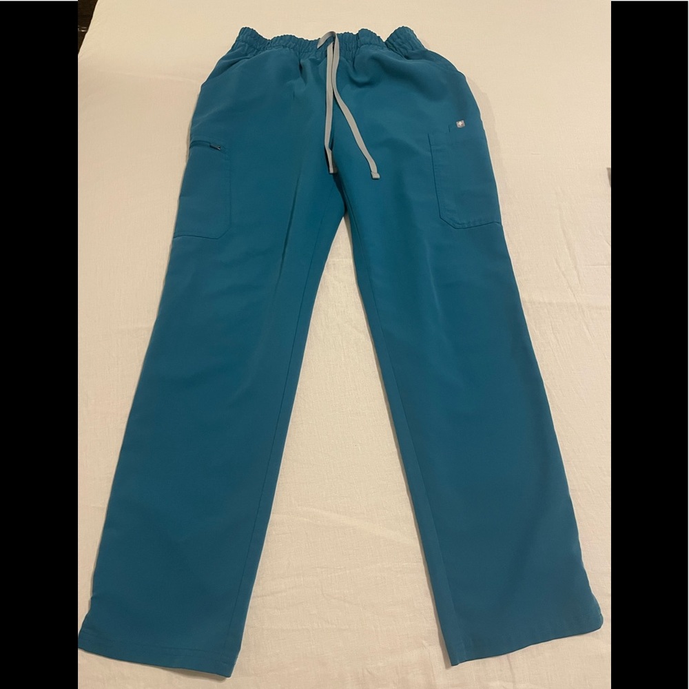 Figs High Waisted Kade Cargo Scrubs Pants